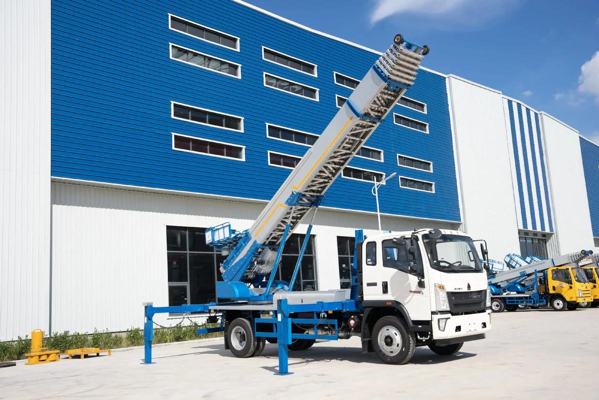 十堰小型云梯车上料车租赁多少钱